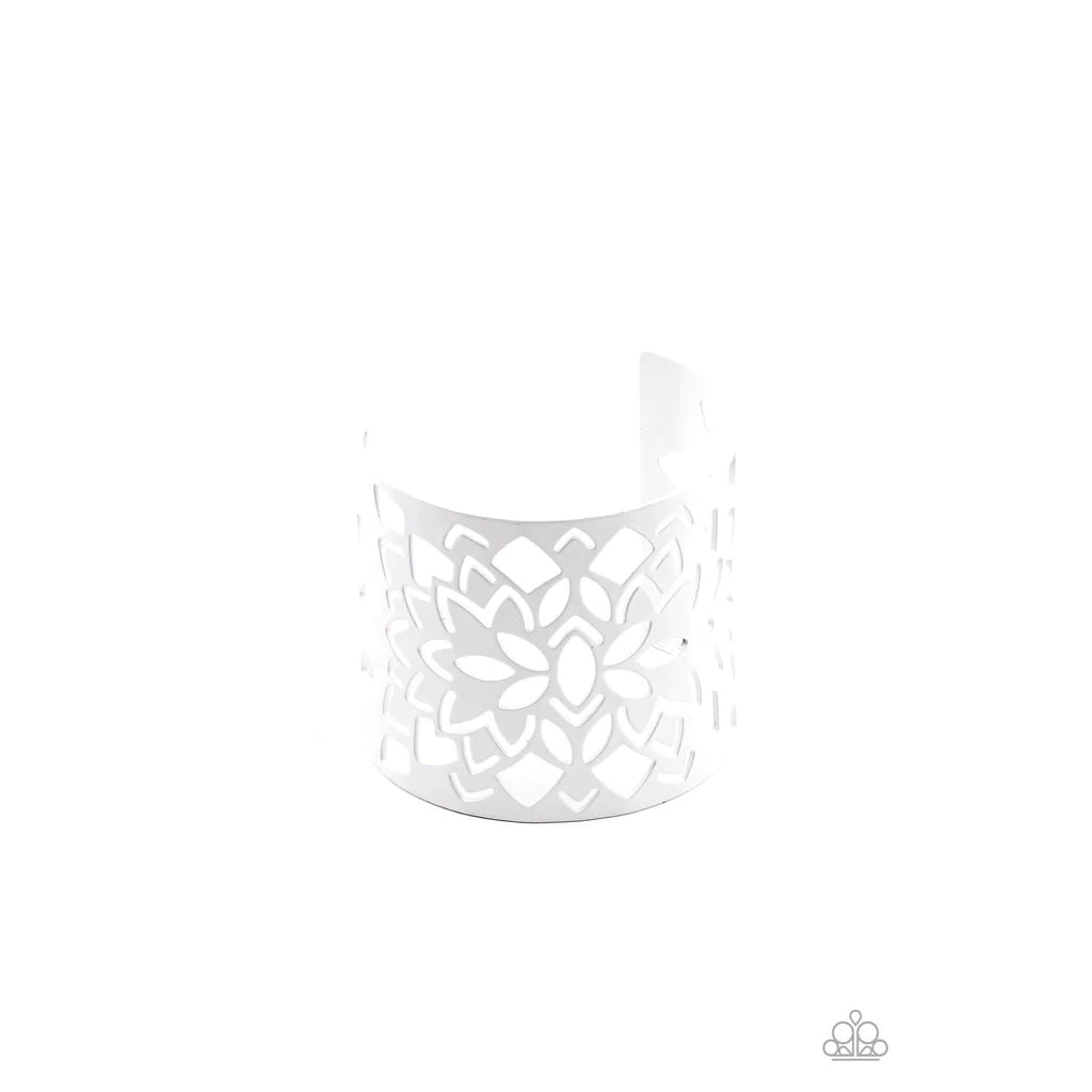 Hacienda Hot Spot - White
