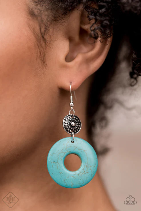 Simply Santa Fe Fashion Fix Set April 2021