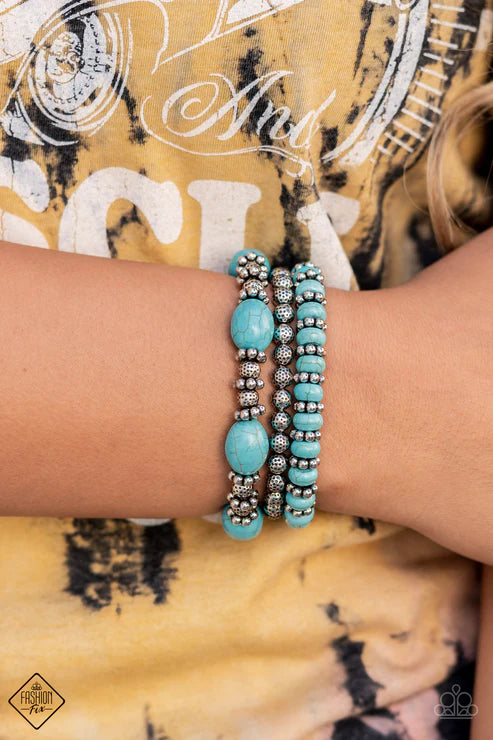 Simply Santa Fe Fashion Fix Set December 2021