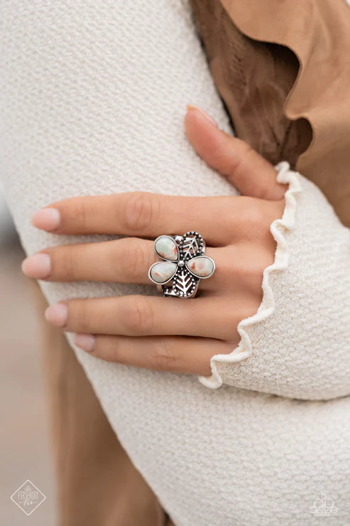 Simply Santa Fe Fashion Fix Set July 2023