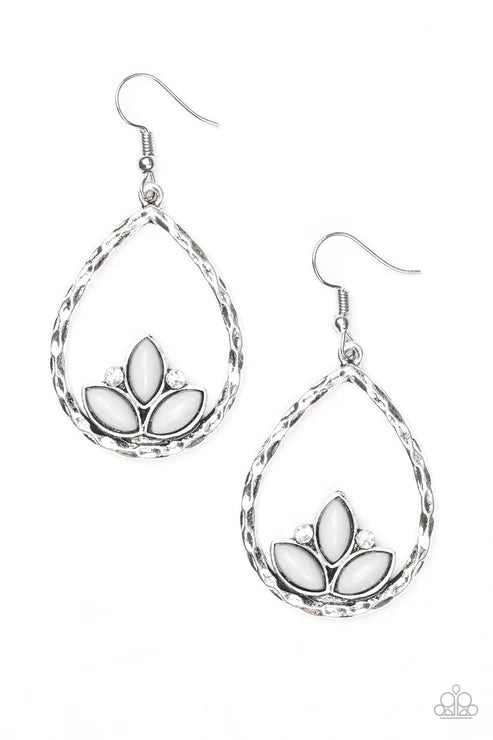 Lotus Laguna - Silver