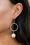 Grand Central Chic - White