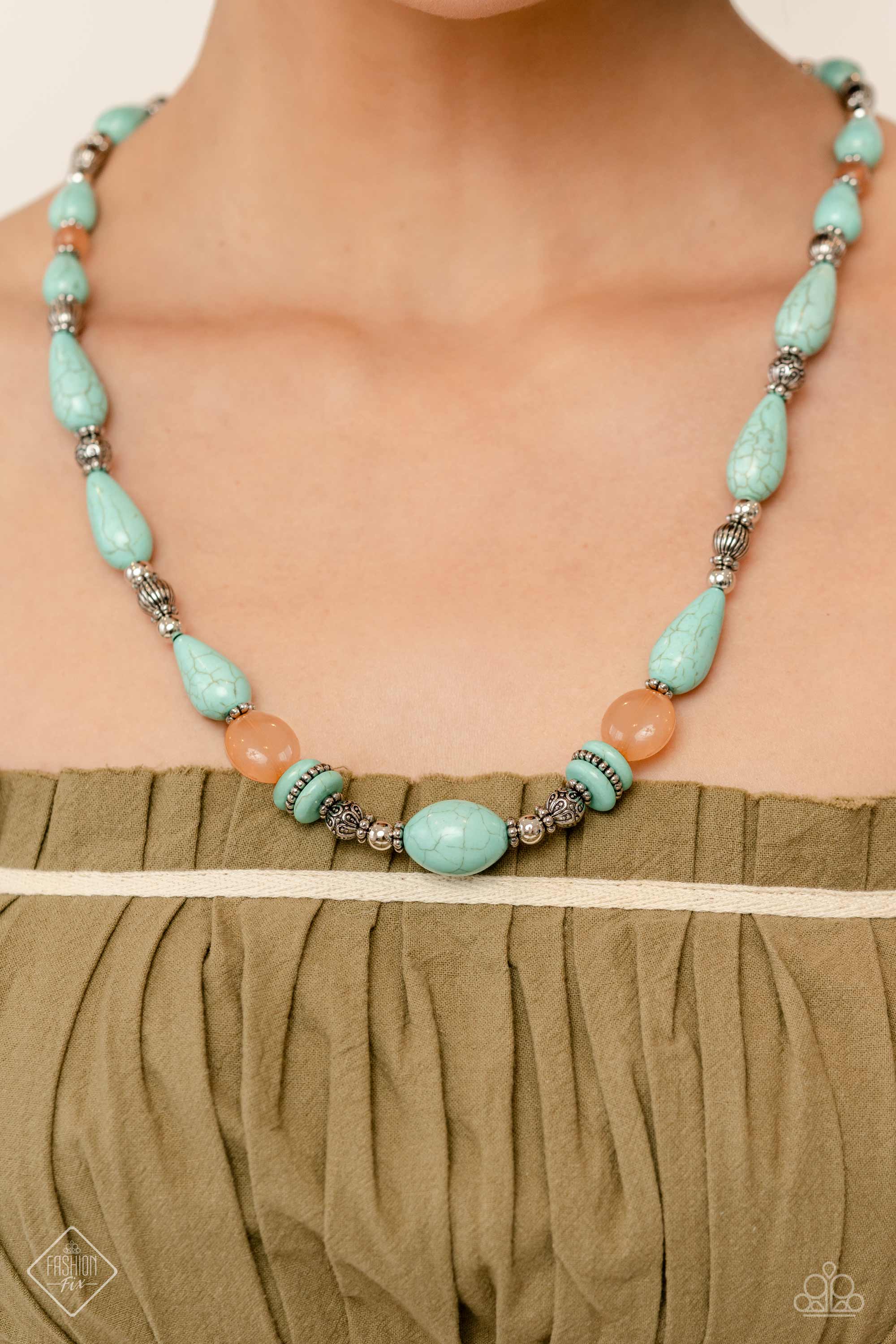 Simply Santa Fe Fashion Fix Set May 2023