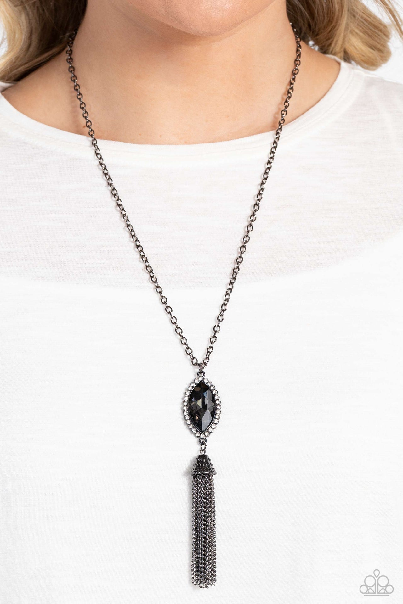 Tassel Tabloid - Black